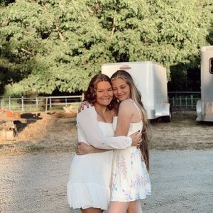 Meet your Posher, Casey